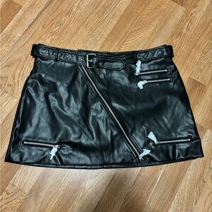 Fashion Nova Black Mini Skirt with Zipper Accents